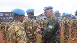 Suasana haru dan penuh kebanggaan mewarnai Upacara Medal Parade di Beni, Republik Demokratik Kongo, ketika Satgas Kizi TNI Kontingen Garuda XX-U Monusco yang dipimpin oleh Letkol Czi Dili Eko Setyawan, S.Ak., M.Han., menerima Medali Kehormatan PBB atas kontribusi luar biasa mereka dalam misi perdamaian, Sabtu (03/05/2025).
