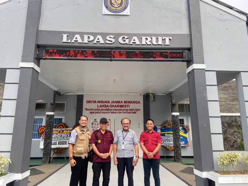 Dalam rangka mendukung program ketahanan pangan nasional, PRIMKOPASINDO Lapas Garut bersama Bank Perekonomian Rakyat (BPR) Nusumma Jabar melakukan kajian bersama terkait potensi pembiayaan usaha produktif di lingkungan Lapas Garut. Jumat (9/5/2025).