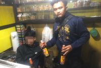 Dua pelaku yang di amankan Sdr. R (38) warga Keluarahan Sukamentri Kecamatan Garut Kota dan Sdr. A (36) Warga Desa Mekargalih Tarogong Kidul. Jumat Malam (9/5/2025).