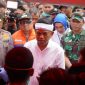 Pangdam III/Siliwangi Mayjen TNI Dadang Arif Abdurahman, S.E., M.Si., CHRMP., bersama Gubernur Jawa Barat Dedi Mulyadi dan Kapolda Jabar Irjen Pol Rudi Setiawan, meninjau lokasi musibah ledakan munisi Gupusmu III Puspalad di Desa Sagara, Kecamatan Cibalong, Kabupaten Garut, Selasa (13/05/2025).