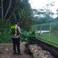Pagar tebing SDN 2 Sirnajaya terancam ambruk