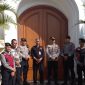 Polres Garut melaksanakan pengamanan ketat di sejumlah gereja di wilayah Kabupaten Garut dalam rangka peringatan Hari Kenaikan Isa Almasih. Kamis (29/5/2025).