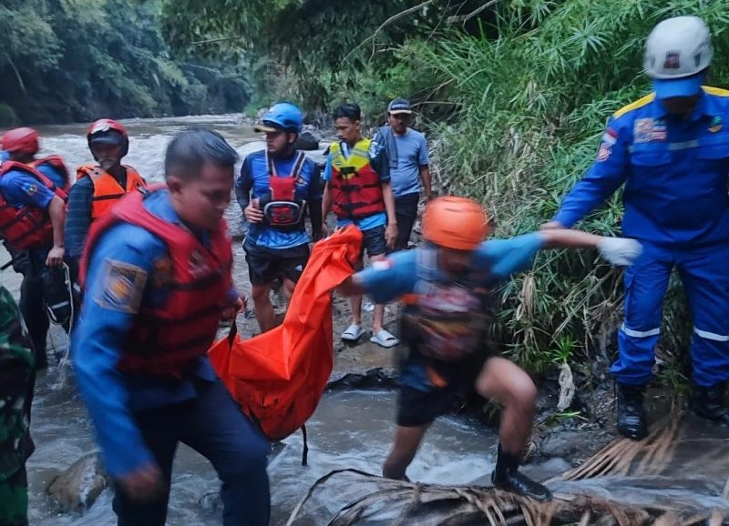 Jasad anak kecil ditemukan sudah membusuk di sungai Bentar Banyuresmi