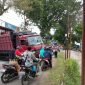 Truk toronton amblas di jalur garut-wanaraja