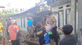 Kebakaran rumah di Desa Karyamekar Pasirwangi