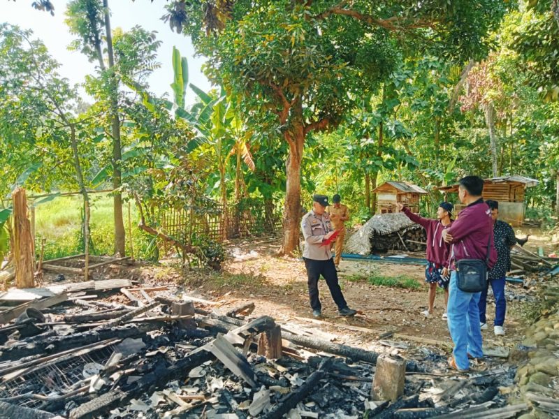 Pemilik rumah yang terbakar alami luka ringan di tubuh