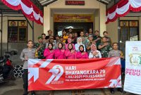 Kapolsek Banjarwangin Ipda Ipar Suparlan adakan pemeriksaan gratis kepada warga masyarakat