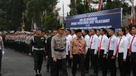 Polres Garut menggelar Apel Gelar Pasukan dalam rangka dimulainya Operasi Patuh Lodaya 2025. Kegiatan yang mengusung tema 