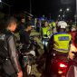 Polres Garut laksanakan kegiatan KRYD (Kegiatan Rutin Yang Ditingkatkan) dalam rangka menjaga situasi kondusif di wilayah Kabupaten Garut. Sabtu malam (19/07/2025).