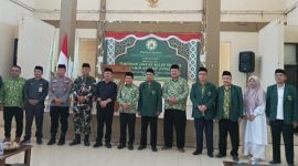 Seluruh Dewan Masjid Indonesia (DMI)cabang tiap kecamatan di lingkungan kabupaten Garut mengikuti kegiatan pembinaan jama'ah masjid berbasis pemahaman moderat (tawassuth) yang di gelar oleh Pimpinan Daerah (PD) DMI Garut, Jawa Barat, di aula Islamik Center,jalan Pramuka Garut, Kamis (07/08/2025).
