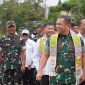 Kepala Staf Angkatan Darat (KASAD) Jenderal TNI Maruli Simanjuntak, M.Sc., melakukan kunjungan kerja ke wilayah Kodim 0611/Garut, Selasa (12/8/2025), dalam rangka Launching Perahu Ponton Program Pembersihan dan Pemeliharaan Situ Bagendit. Program strategis ini merupakan sinergi antara TNI AD dan Bank Mandiri, bertujuan memulihkan kelestarian lingkungan, mendorong sektor pariwisata, dan meningkatkan kesejahteraan masyarakat Garut.