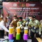 Kejaksaan Negeri (Kejari) Kabupaten Garut menggelar acara Pemusnahan Barang Bukti dan Barang Rampasan yang Sudah Memiliki Kekuatan Hukum dalam rangka HUT ke-80 Republik Indonesia dan Ulang Tahun ke-80 Kejaksaan RI, yang dilaksanakan di Kantor Kejari Garut, Jalan Merdeka, Kecamatan Tarogong Kidul, Kabupaten Garut, Selasa (19/8/2025).