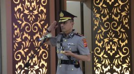 Dalam rangka memperingati Hari Juang Polri Tahun 2025, Polres Garut menggelar upacara yang berlangsung khidmat di Aula Mumun Surachman Polres Garut, Kamis (21/8/2025).