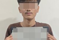 Satuan Reserse Narkoba Polres Garut kembali mencetak prestasi dalam memberantas peredaran gelap narkotika. Seorang oknum pelajar asal Kecamatan Garut Kota berhasil diamankan lantaran diduga terlibat dalam penyalahgunaan dan peredaran narkotika jenis sabu, yakni BL (19).