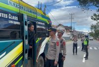 Polres Garut bersama Polsek jajaran melaksanakan kegiatan penyekatan arus lalu lintas sebagai langkah antisipasi adanya mobilisasi pelajar yang berangkat menuju Jakarta untuk mengikuti aksi unjuk rasa, Kamis (28/8/2025).