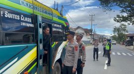 Polres Garut bersama Polsek jajaran melaksanakan kegiatan penyekatan arus lalu lintas sebagai langkah antisipasi adanya mobilisasi pelajar yang berangkat menuju Jakarta untuk mengikuti aksi unjuk rasa, Kamis (28/8/2025).