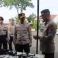 Polres Garut menggelar Alat Utama (Alut), Alat Khusus (Alsus), dan Alat Material Khusus (Almatsus) bertempat di Lapangan Apel Mapolres Garut, Senin (08/09/2025).