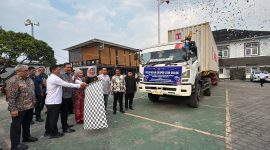 Menteri Koperasi dan UMKM Republik Indonesia, Maman Abdurrahman, secara resmi melepas ekspor produk unggulan karya Warga Binaan Lapas Kelas IIA Garut berupa Coir Shade ke Spanyol, Kamis (25/9).