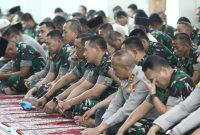 Kodam III/Siliwangi menggelar kegiatan Doa Bersama dalam rangka mempererat persatuan dan kesatuan bangsa. Acara tersebut berlangsung di Masjid Al-Ikhlas Kodam III/Slw, Jl. Aceh No. 69 Kota Bandung, Senin (01/09/2025).