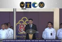 Lembaga Pemasyarakatan (Lapas) Kelas IIA Garut mengikuti apel bersama jajaran Kementerian Koordinator Bidang Hukum, HAM, Imigrasi, dan Pemasyarakatan yang diselenggarakan secara virtual dan terpusat dari Jakarta. Kegiatan ini berlangsung di Aula Lapas Garut dan diikuti oleh seluruh pegawai, dengan Wakil Menteri Kemenko Polhukim, Prof. Otto Hasibuan, bertindak selaku pembina apel. Senin (15/9/2025).