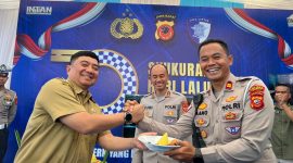 Suasana berbeda mewarnai acara Groundbreaking Pemasangan Electronic Traffic Law Enforcement (ETLE) Statis di Kabupaten Garut, Senin (22/9/2025).