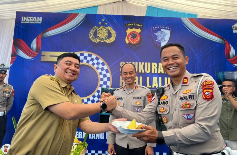 Suasana berbeda mewarnai acara Groundbreaking Pemasangan Electronic Traffic Law Enforcement (ETLE) Statis di Kabupaten Garut, Senin (22/9/2025).