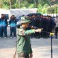 Kodim 0611/Garut memimpin kegiatan Karya Bakti pembersihan Situ Bagendit yang berlokasi di Desa Sukamukti, Kecamatan Banyuresmi, Kabupaten Garut, Jumat (26/9/2025).