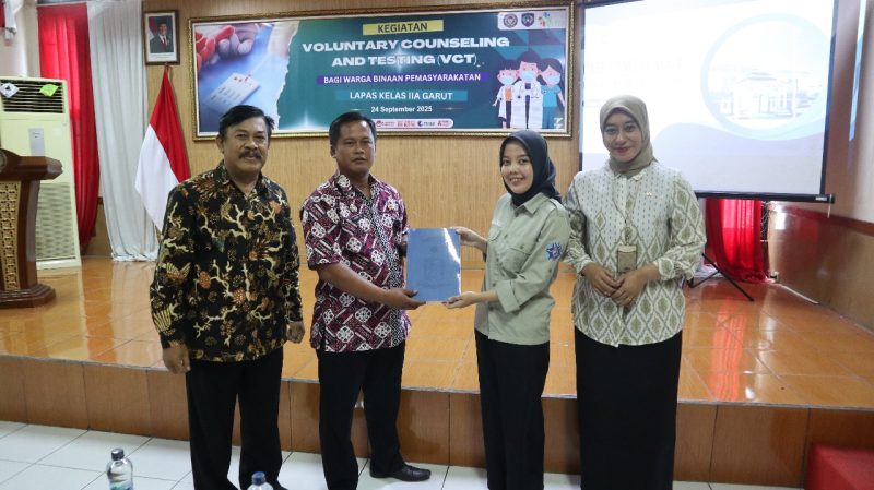 Penutupan Praktikum Mahasiswa Polteksos Bandung di Lapas Garut
