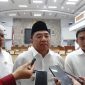 Bupati Garut, Abdusy Syakur Amin, bersama Ketua DPRD Kabupaten Garut, Aris Munandar, menerima audiensi sekaligus aksi damai dari Perkumpulan Guru Madrasah Indonesia. Kegiatan ini berlangsung di Ruang Rapat Paripurna DPRD Kabupaten Garut, Jalan Patriot, Kecamatan Tarogong Kidul, Rabu (1/10/2025).