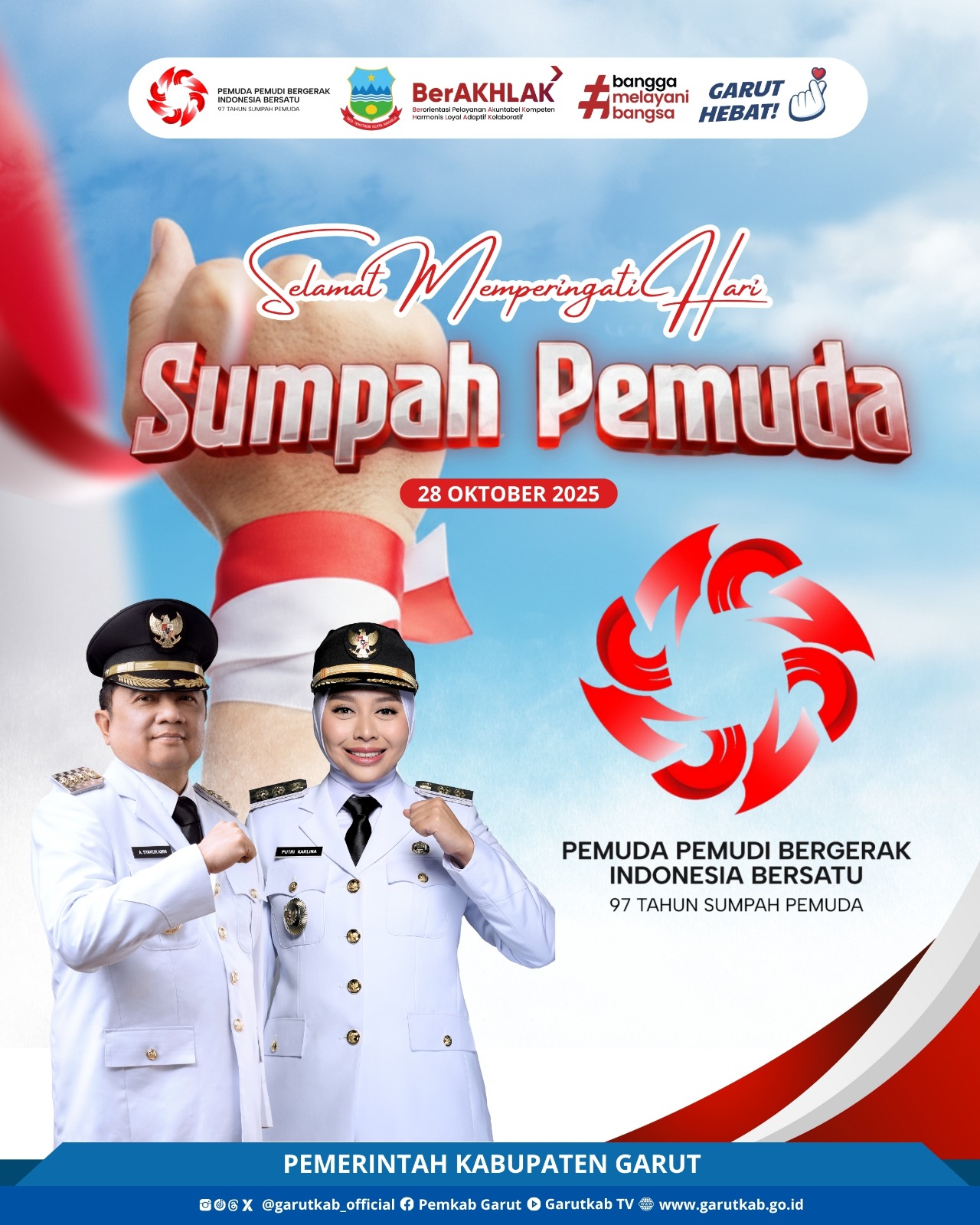 U meni mushukini yalashga majbur qildi. Barcha teshiklarda fohishalarni qanday sikish kerak