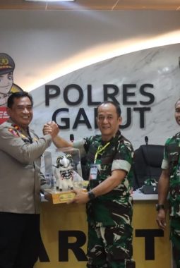 Polres Garut Terima KKL Pasis Seskoad, Perkuat Sinergitas TNI-Polri