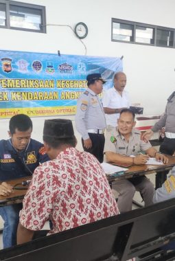 Menuju May Day Aman, Polres Garut Periksa Kendaraan dan Kesehatan Kru