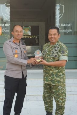 Kapolres Garut Sambangi Makodim 0611, Perkuat Soliditas TNI-Polri Demi Garut Aman dan Kondusif