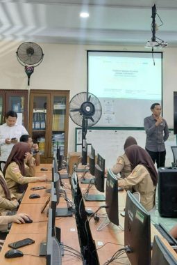 Cegah Kejahatan Berbasis AI, Polres Garut Terjunkan 10 Trainer ke Sekolah