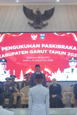 Bupati Garut Kukuhkan 35 Paskibraka 2026, Pesan Tegas: Jadikan Kehormatan sebagai Tanggung Jawab