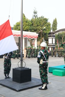 Dandim 0611/Garut Tegaskan Upacara Bendera Bukan Sekadar Rutinitas, Jadi Pengingat Pengabdian kepada Bangsa