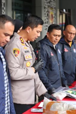 Polres Garut Bongkar Produksi Teh Herbal Diduga Tirukan Merek Sehatku Herbal, Empat Tersangka Diciduk